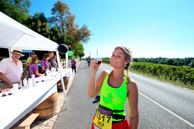 La maratona francese a base di vino e formaggio